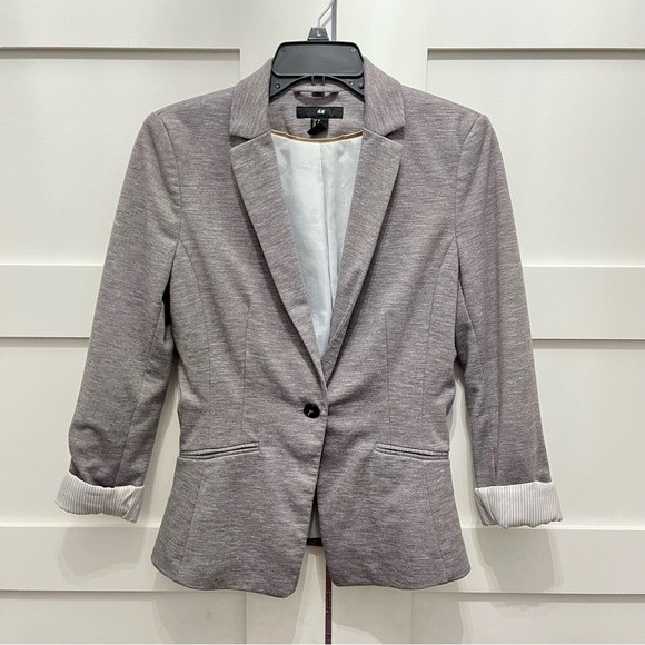 H&M Jackets & Blazers - H&M Grey Blazer Sz. 8 Rolled Sleeves Front buttons Knit Stretch